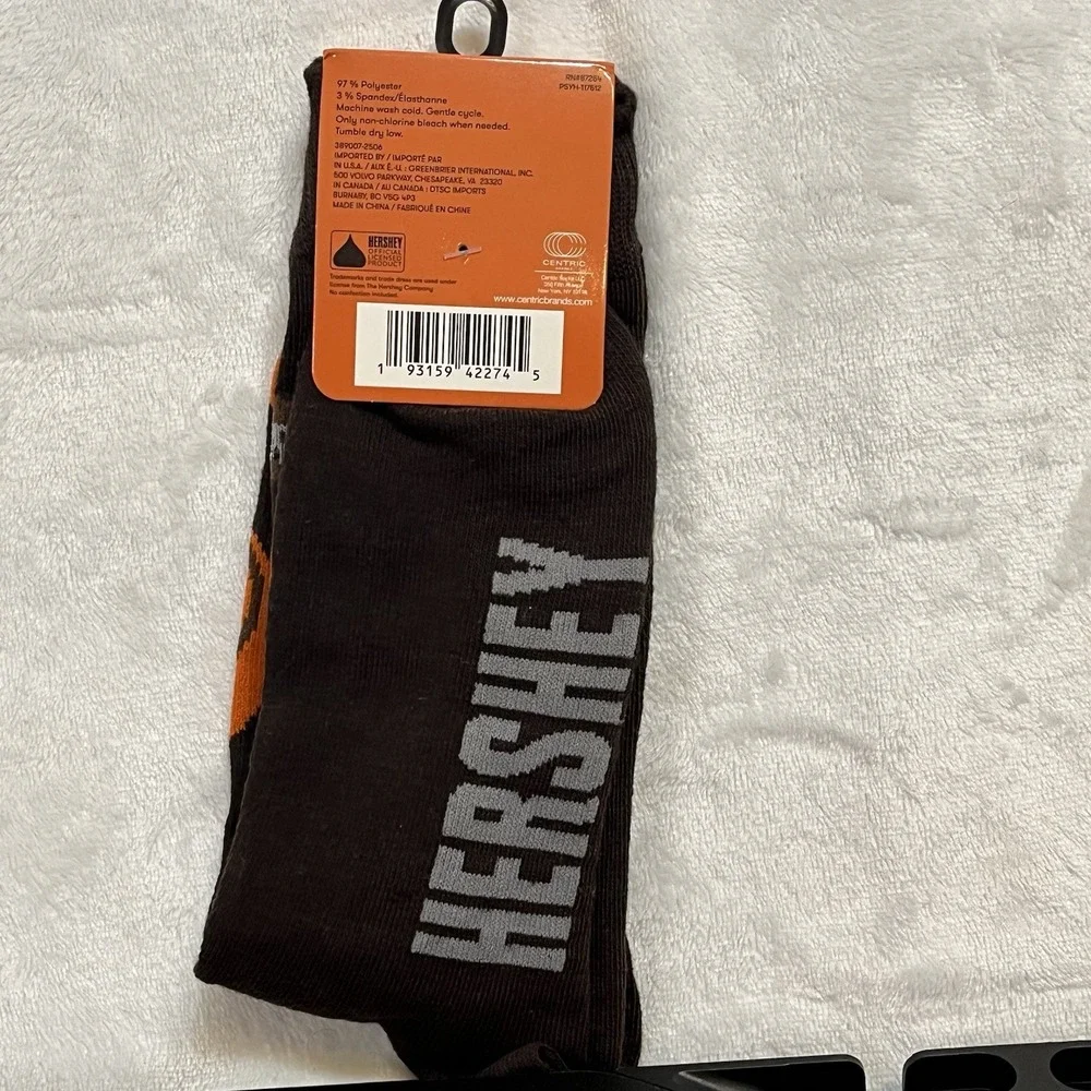 HERSHEY'S Halloween Novelty Crew Socks Sz 6-12 Brown York Reese's Hershey Candy